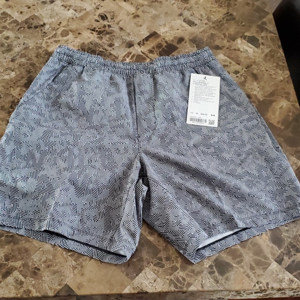 Lululemon Pace Breaker 7" Seawheeze Shorts